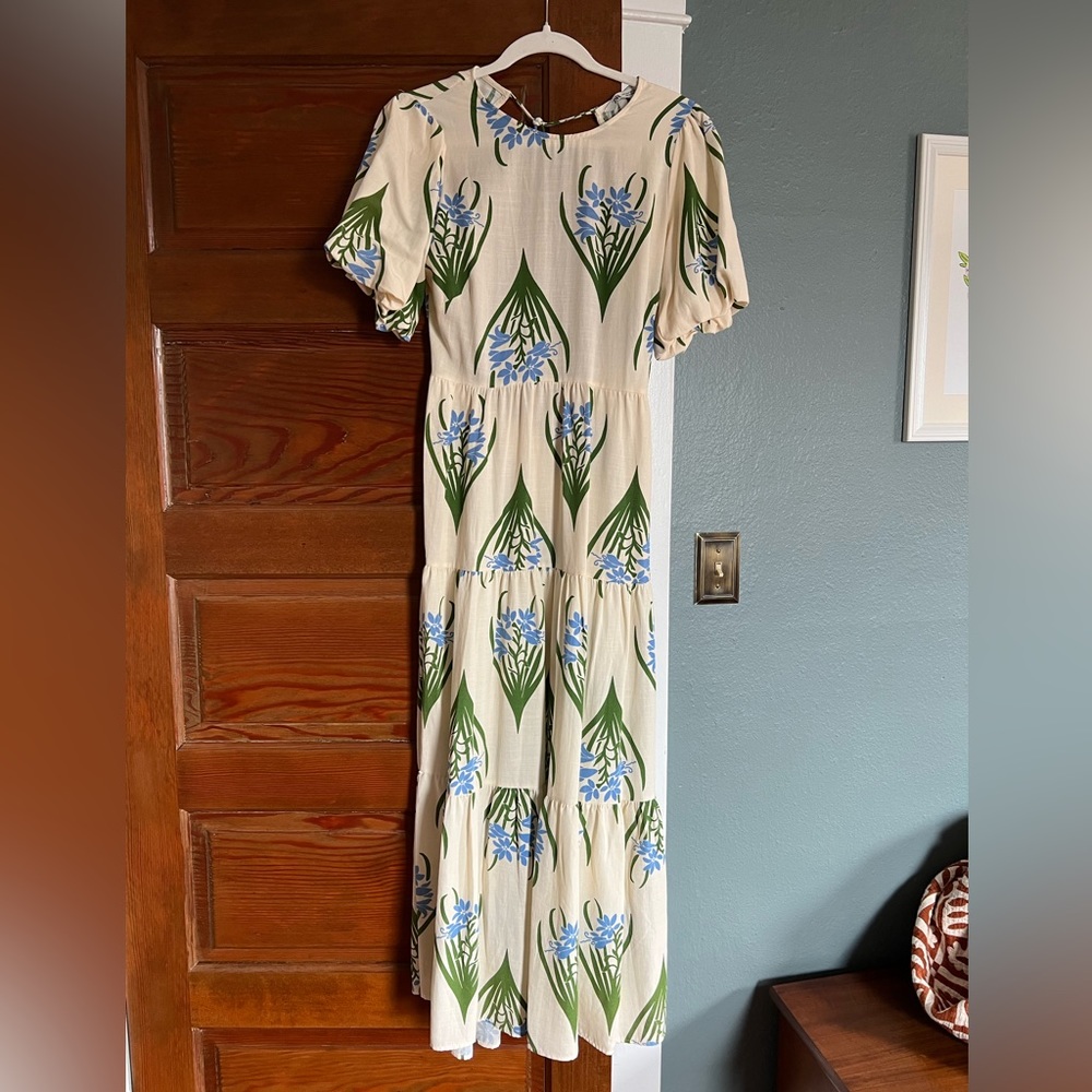 Zara floral block print ecru linen open back puff sleeve tiered sun dress